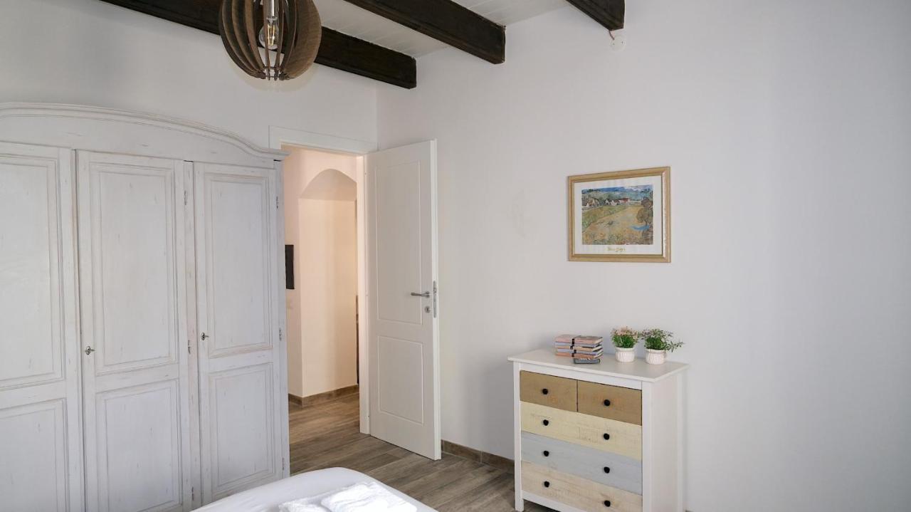 Welcomely - Santa Chiara Apartment Alghero Bagian luar foto